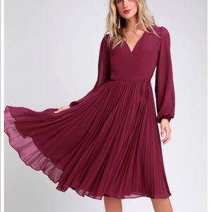 XS LULUS First Impression Magenta Pleated Midi Wrap Dress